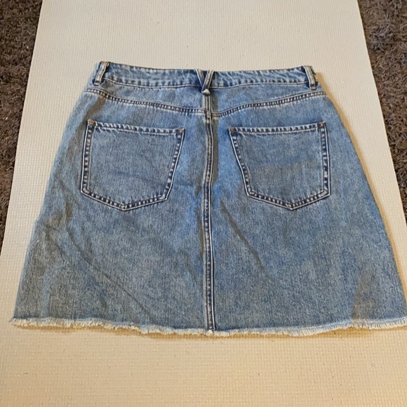Dynamite Demin Skirt - Picture 2 of 3